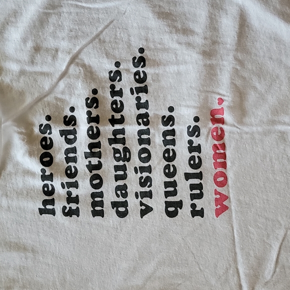 White Old Navy Everywear Women ❤ Tee - Picture 3 of 8